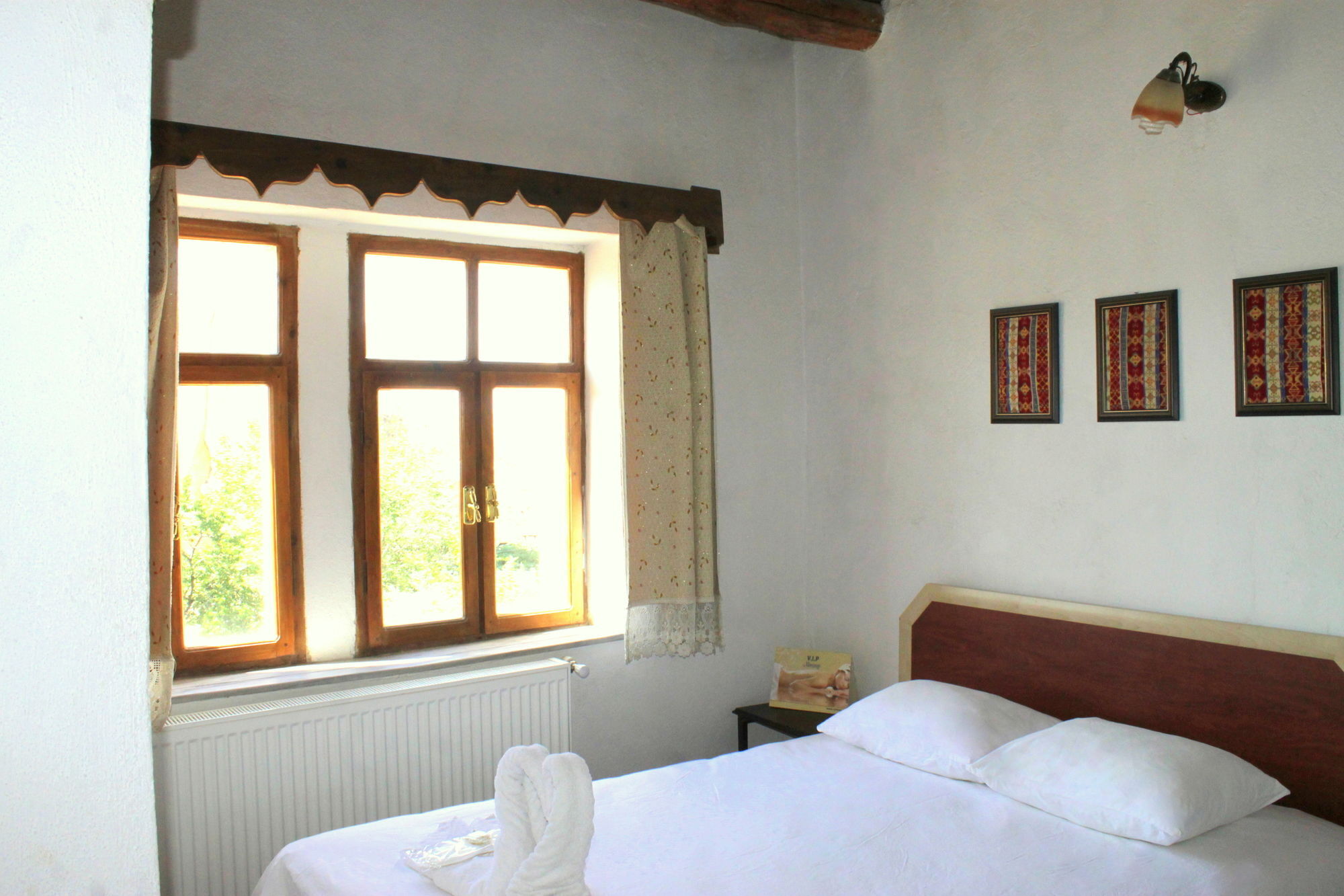 גורמה Yasin'S Place Backpackers Cave Hostel מראה חיצוני תמונה