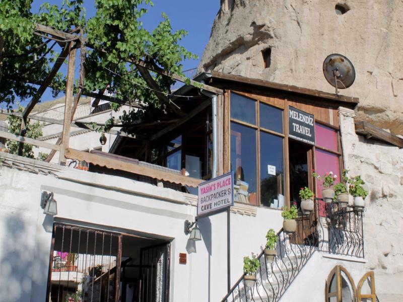 גורמה Yasin'S Place Backpackers Cave Hostel מראה חיצוני תמונה